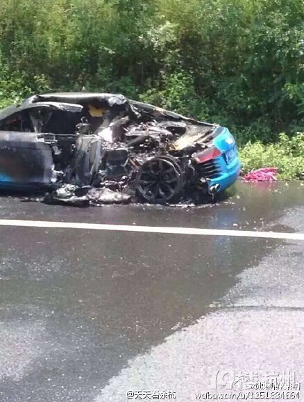 杭长高速 奥迪R8 自燃 二手车