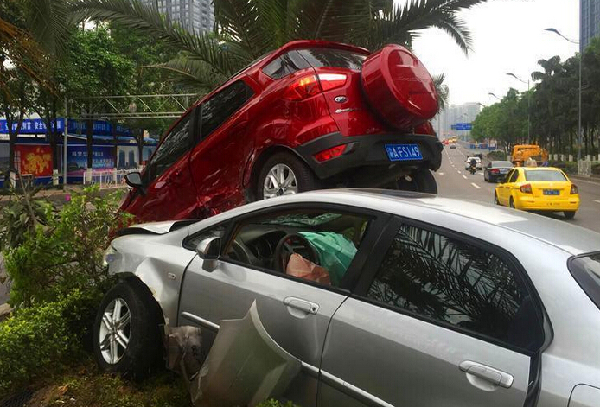 女司机 途锐 保时捷911 油门 刹车