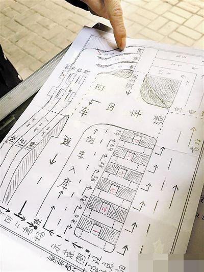 路考版清明上河图 大叔手绘7米驾考攻略图