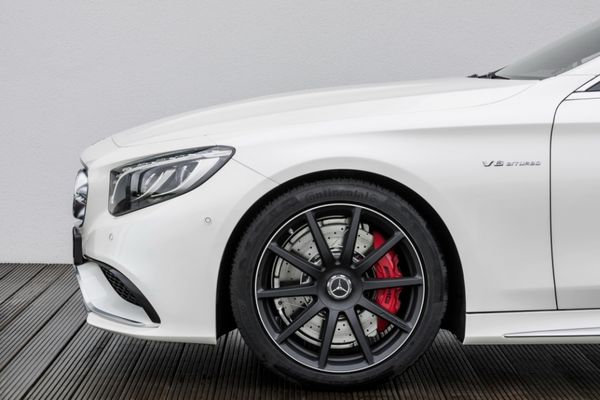 奔驰S63 AMG Coupe